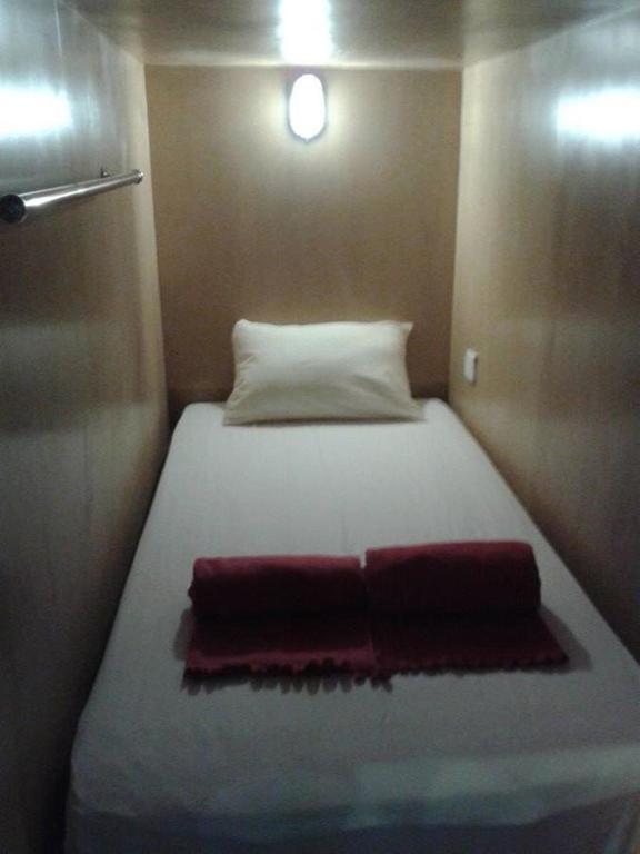 Skypod Boutique Hostel Kota Kinabalu Rum bild